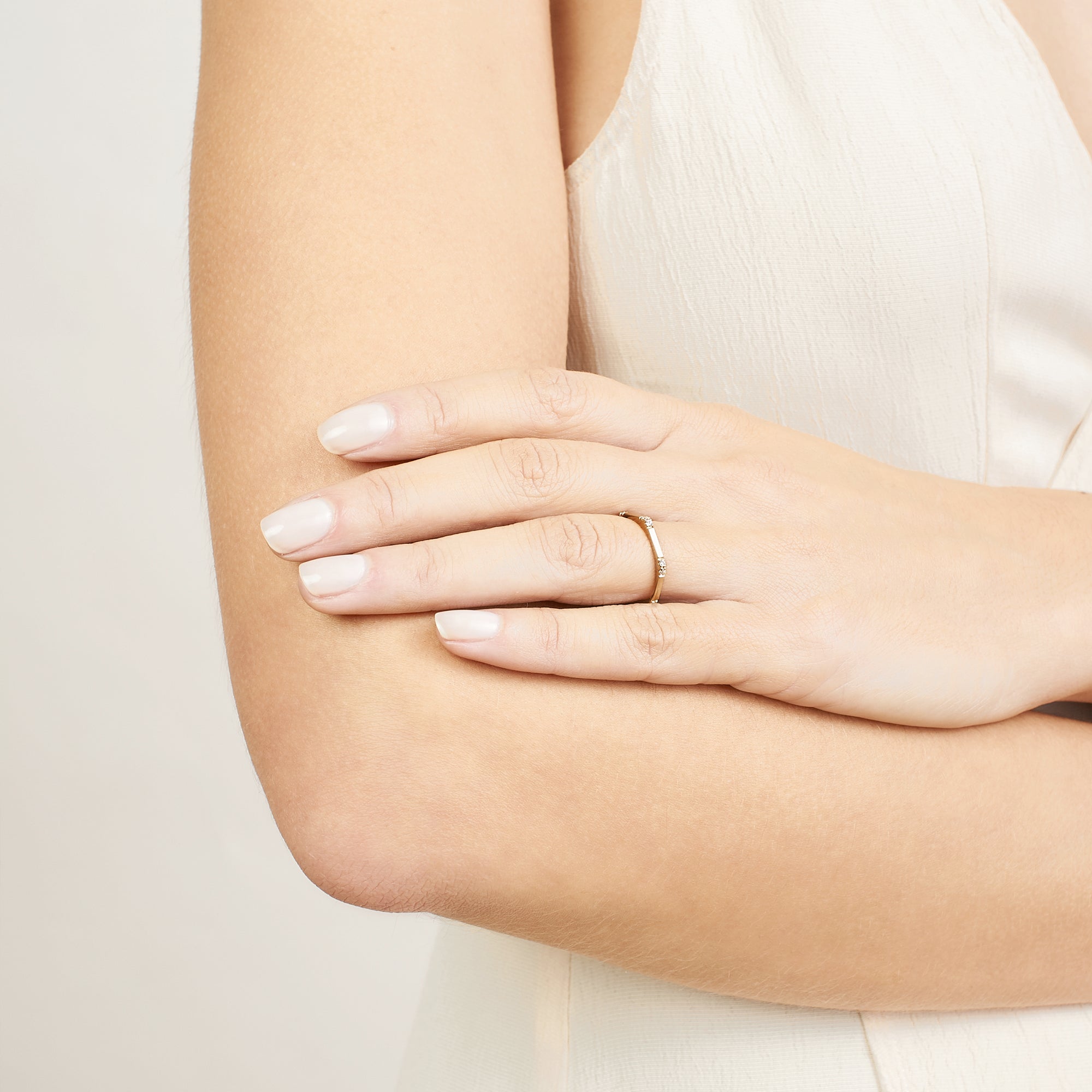 Selin Kent Hex Ring II in 18K yellow gold with white diamonds